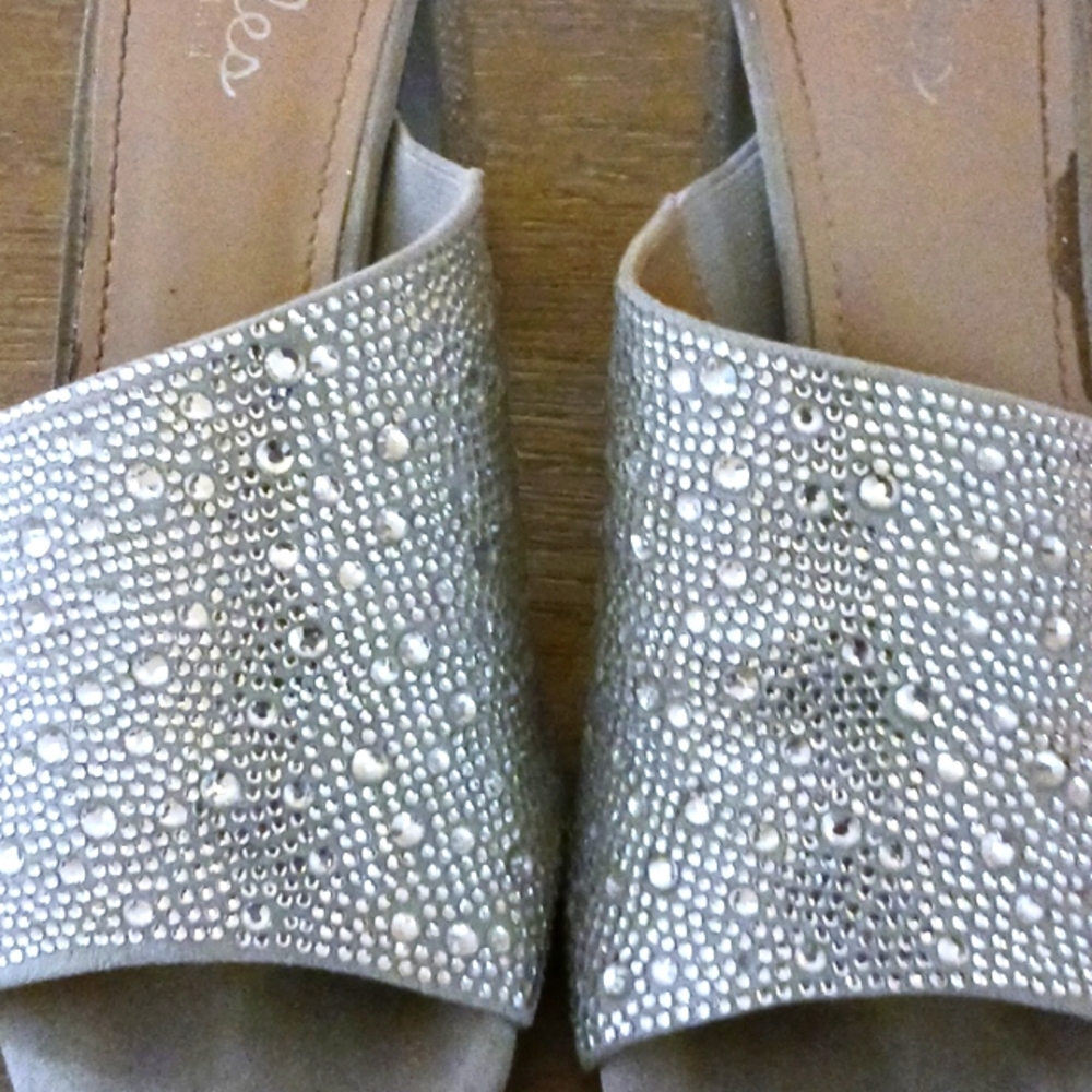 Cute sliver heels